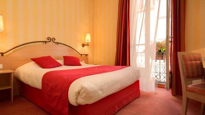 Hotel Delambre Paris Room photo